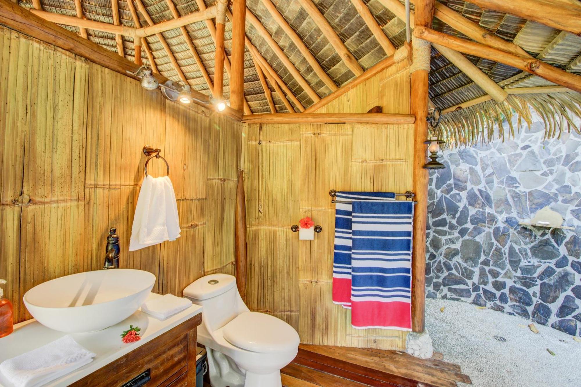 فيلا Casa Contiki Cabo Matapalo المظهر الخارجي الصورة